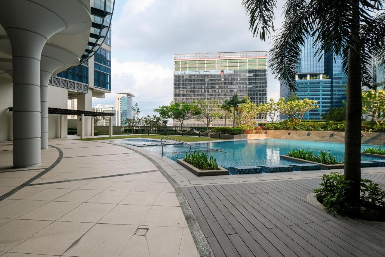 Cityscape View 2Br In Uptown Bgc W 200Mbps Wifi ตากิก ภายนอก รูปภาพ