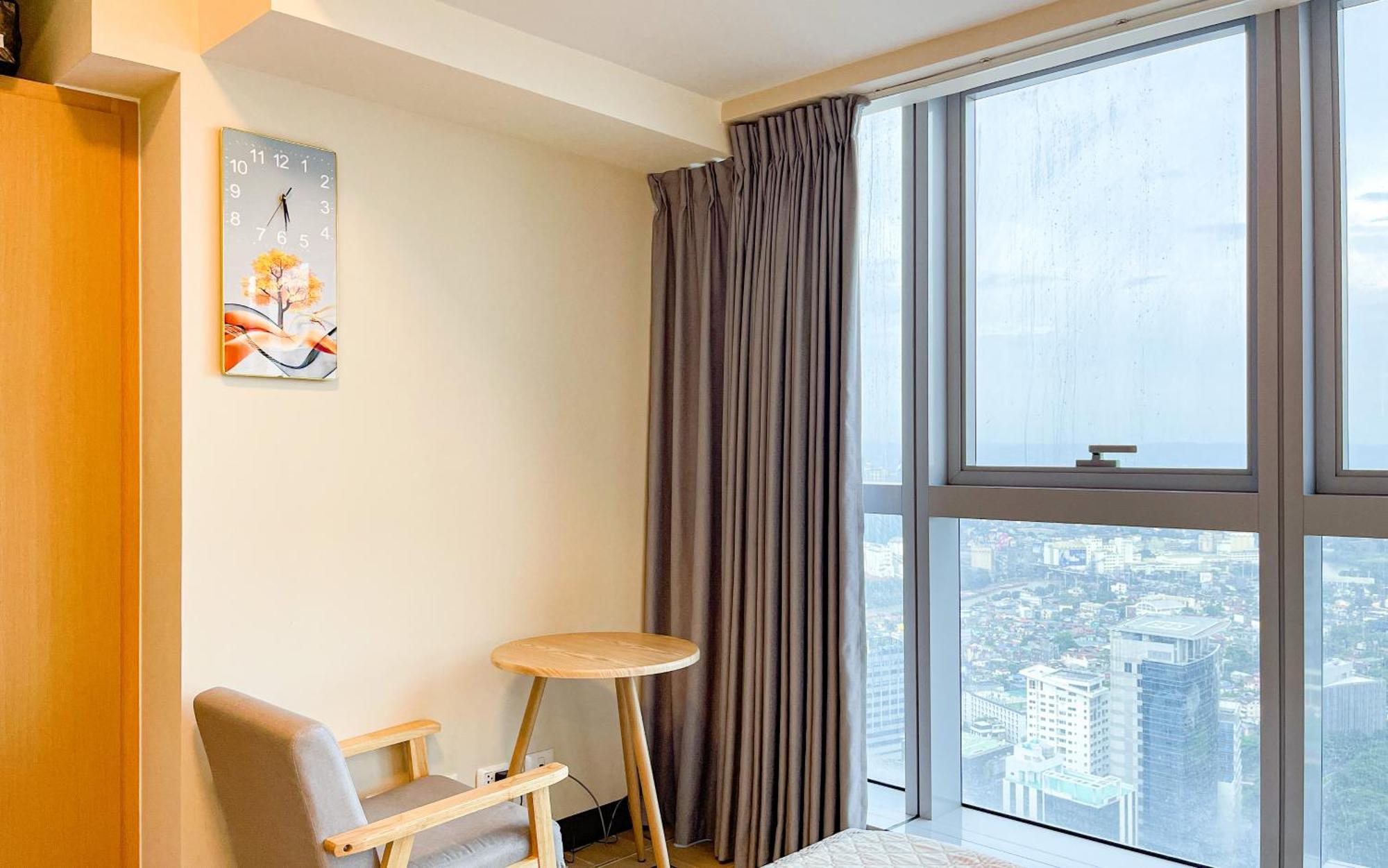 Cityscape View 2Br In Uptown Bgc W 200Mbps Wifi ตากิก ภายนอก รูปภาพ