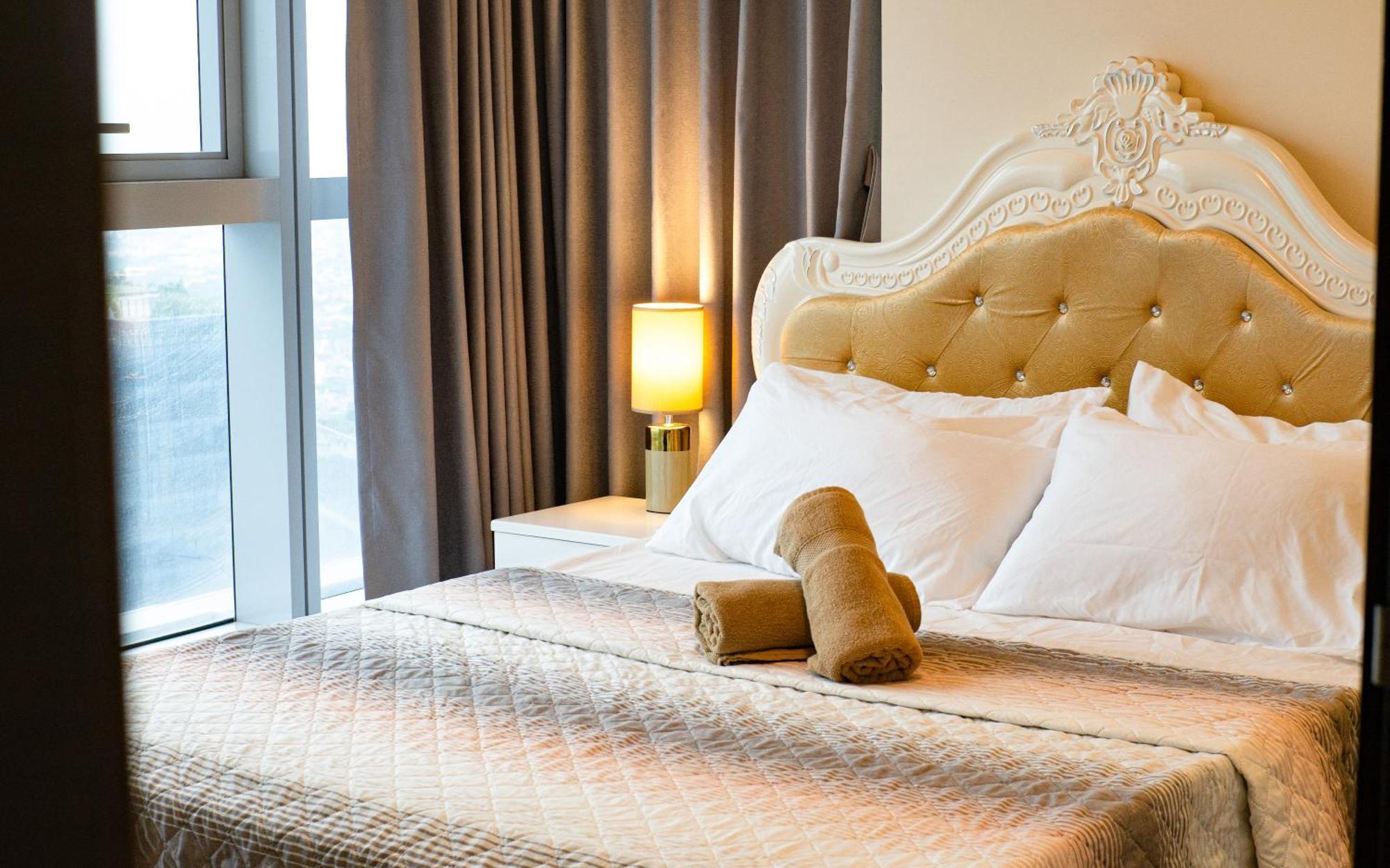 Cityscape View 2Br In Uptown Bgc W 200Mbps Wifi ตากิก ภายนอก รูปภาพ