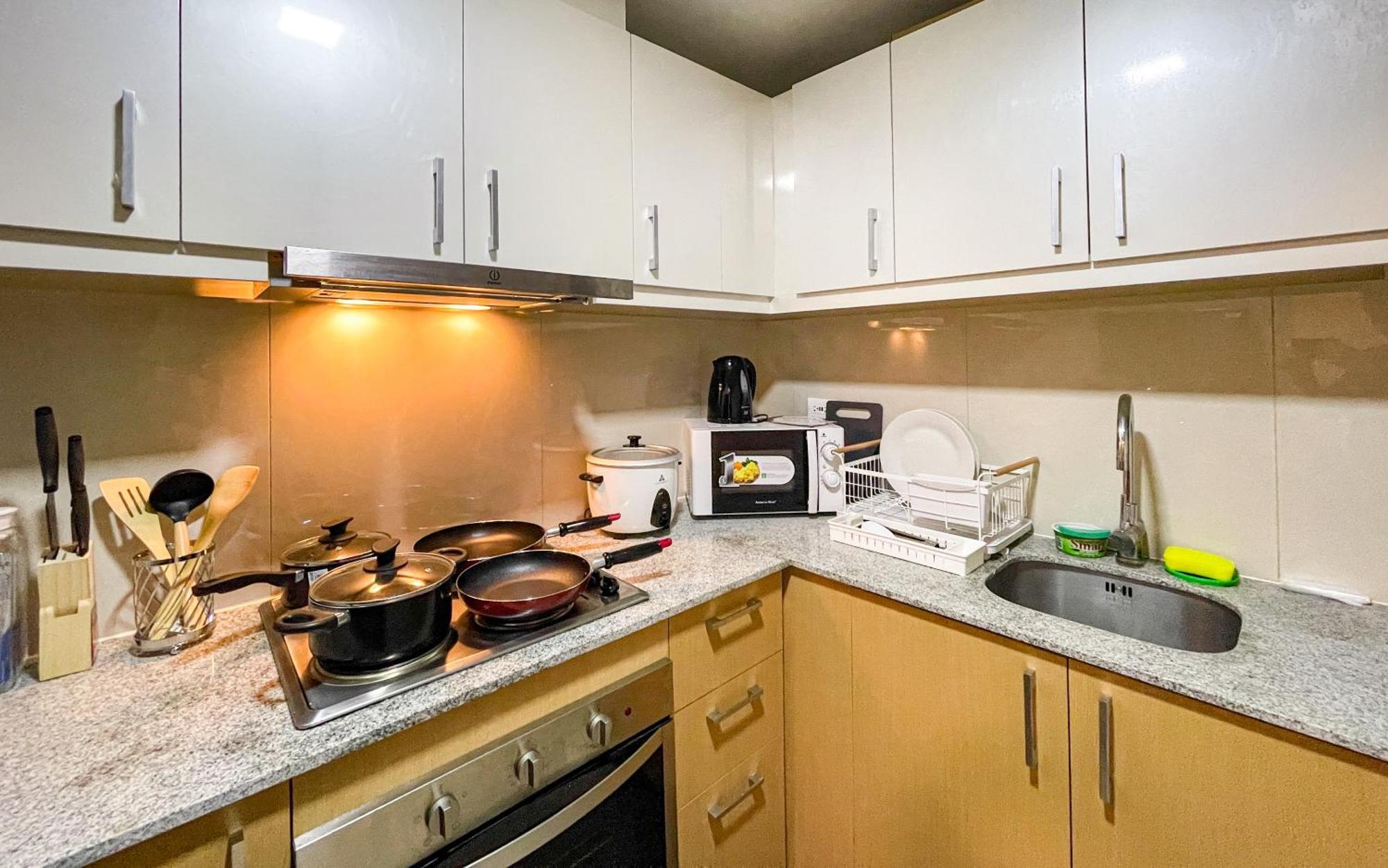 Cityscape View 2Br In Uptown Bgc W 200Mbps Wifi ตากิก ภายนอก รูปภาพ