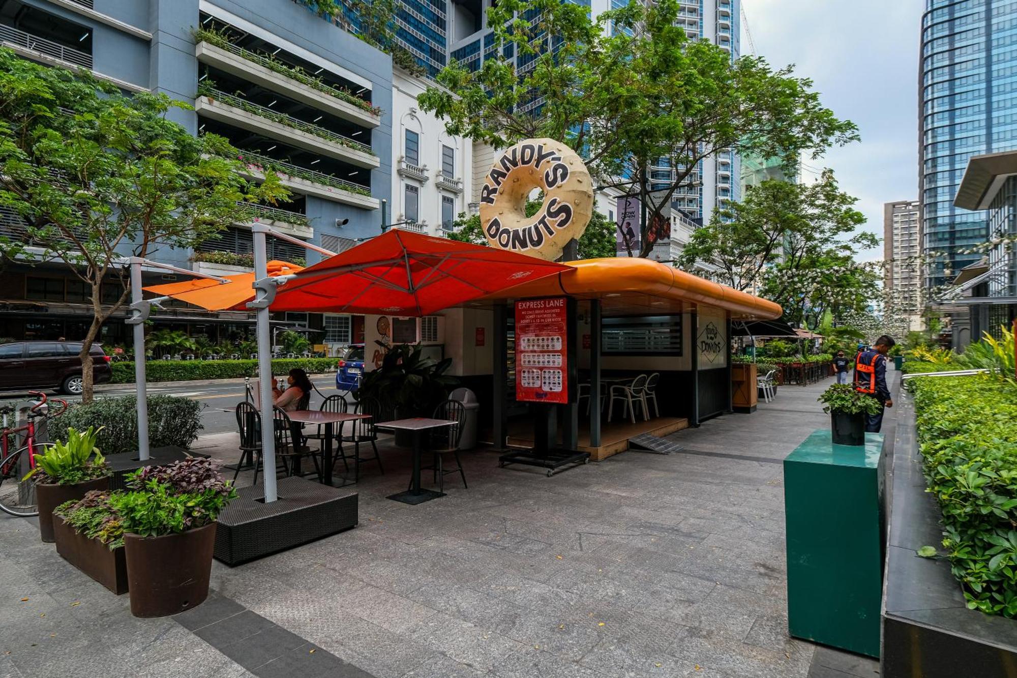 Cityscape View 2Br In Uptown Bgc W 200Mbps Wifi ตากิก ภายนอก รูปภาพ